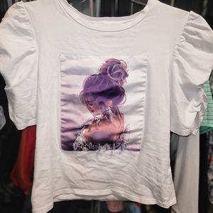White shirt with design